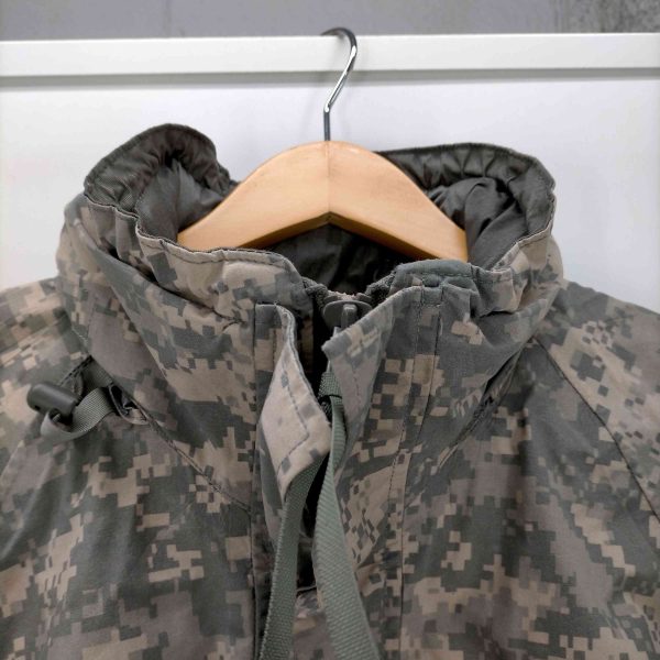 ユーエスアーミー US ARMY ECWCS UNIVERSAL CAMO GORE-TEX PARKA メンズ  LARGE-REGULAR Hot on Sale